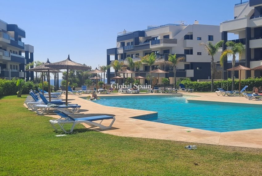 Wiederverkauf - WOHNUNG -
PLAYA FLAMENCA - Costa Blanca