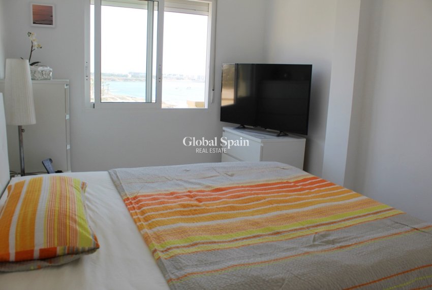 Wiederverkauf - WOHNUNG -
PLAYA FLAMENCA - Costa Blanca