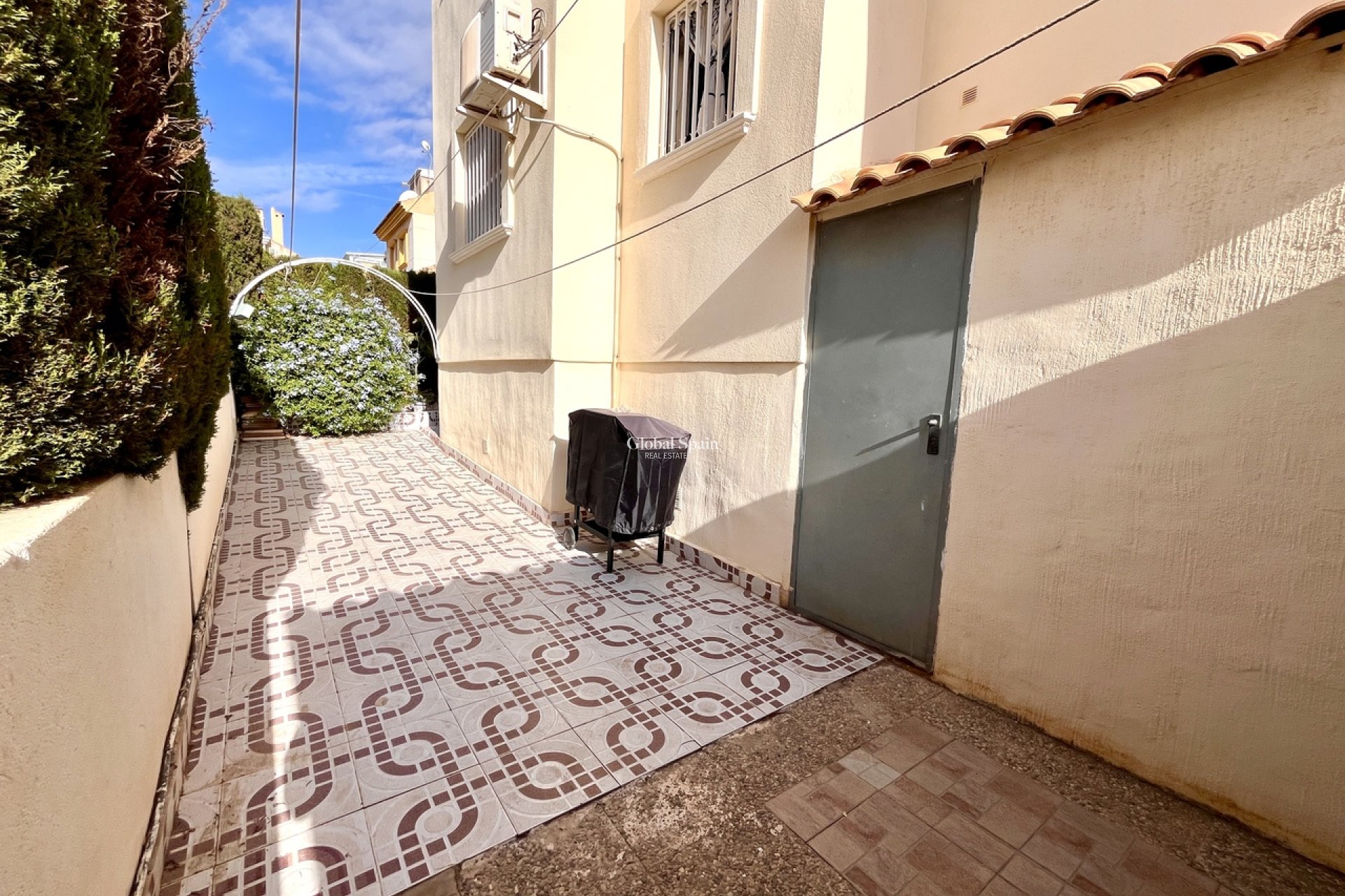 Wiederverkauf - WOHNUNG -
PLAYA FLAMENCA - Costa Blanca