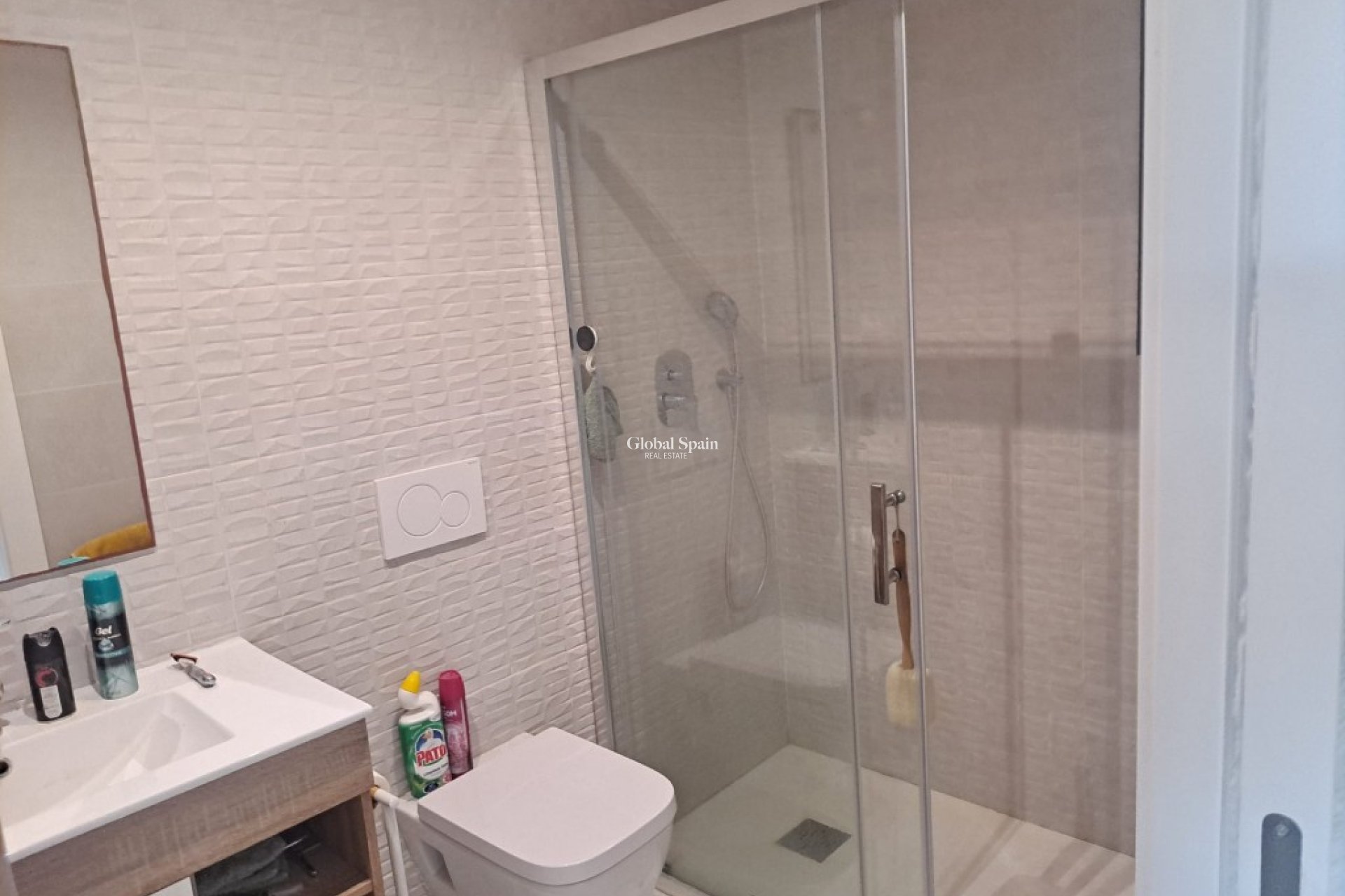 Wiederverkauf - WOHNUNG -
PLAYA FLAMENCA - Costa Blanca