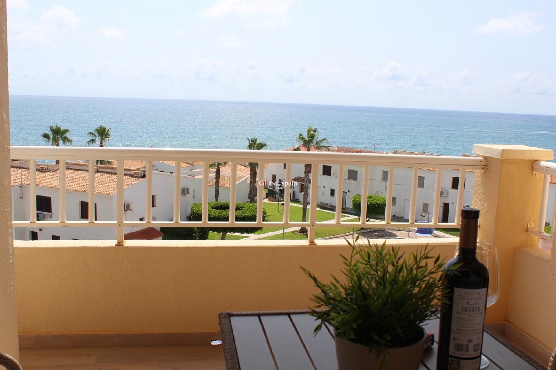 Wiederverkauf - WOHNUNG -
PLAYA FLAMENCA - Costa Blanca