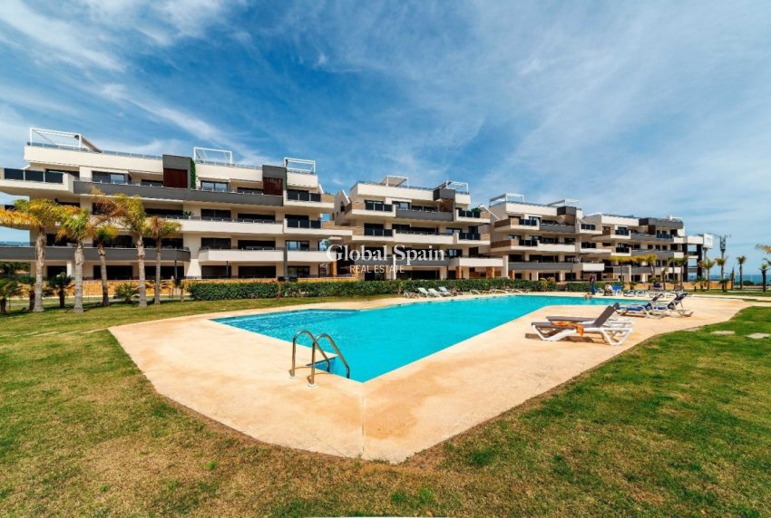Wiederverkauf - WOHNUNG -
PLAYA FLAMENCA - Costa Blanca