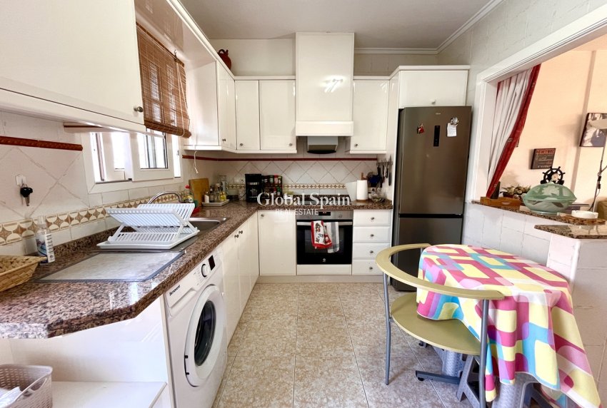 Wiederverkauf - WOHNUNG -
PLAYA FLAMENCA - Costa Blanca
