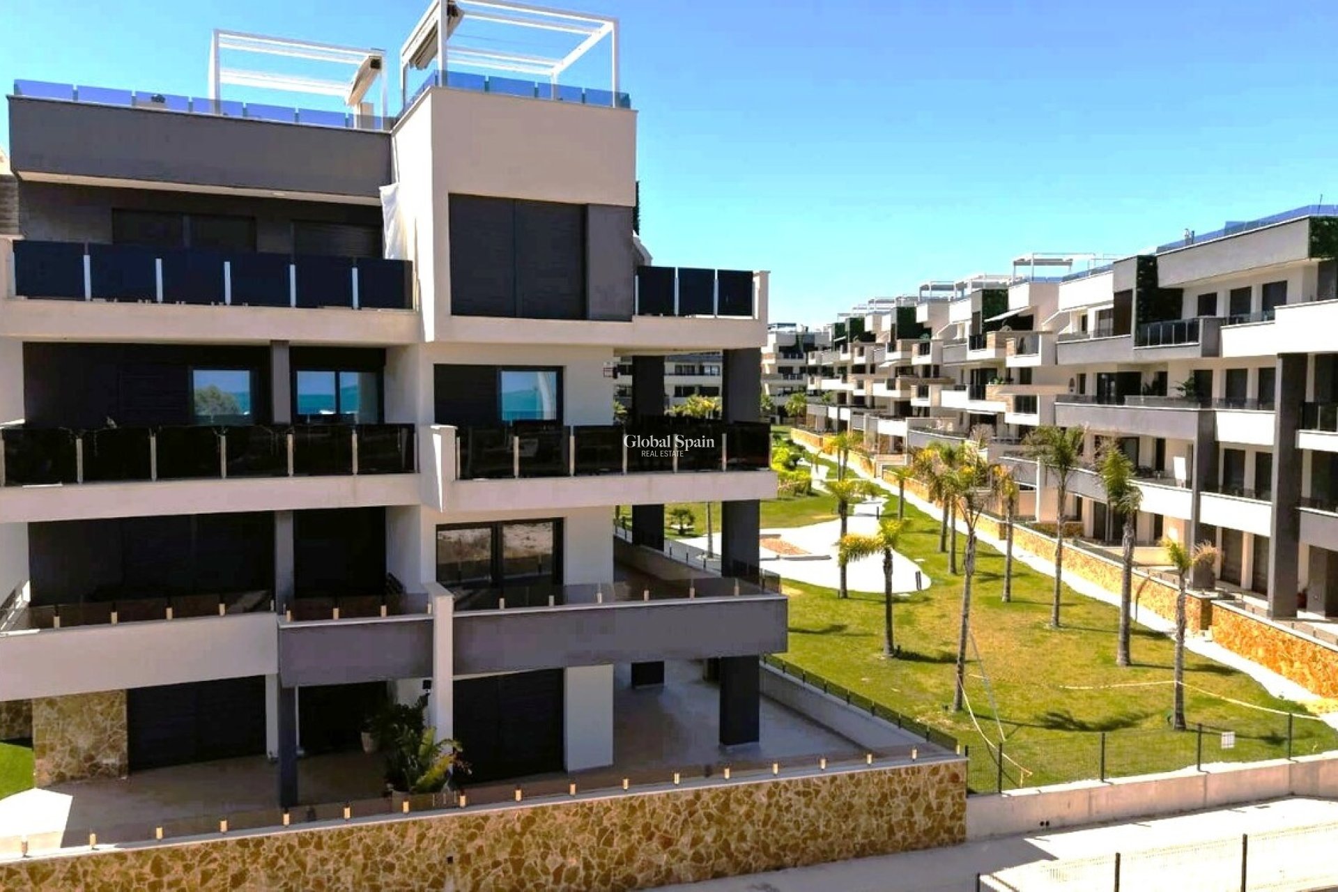 Wiederverkauf - WOHNUNG -
PLAYA FLAMENCA - Costa Blanca