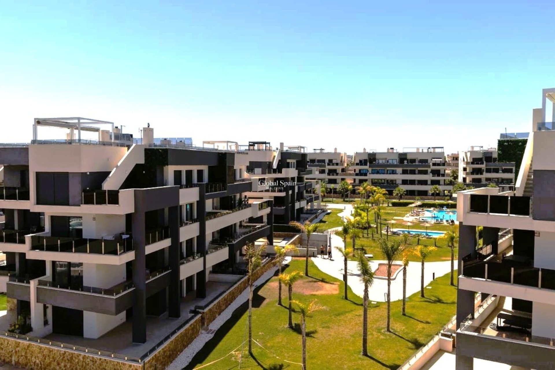 Wiederverkauf - WOHNUNG -
PLAYA FLAMENCA - Costa Blanca