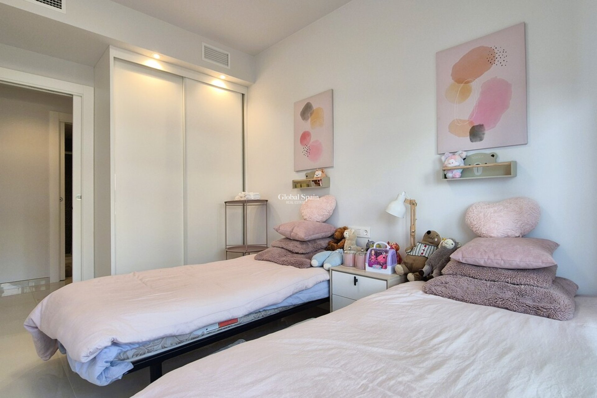 Wiederverkauf - WOHNUNG -
PLAYA FLAMENCA - Costa Blanca