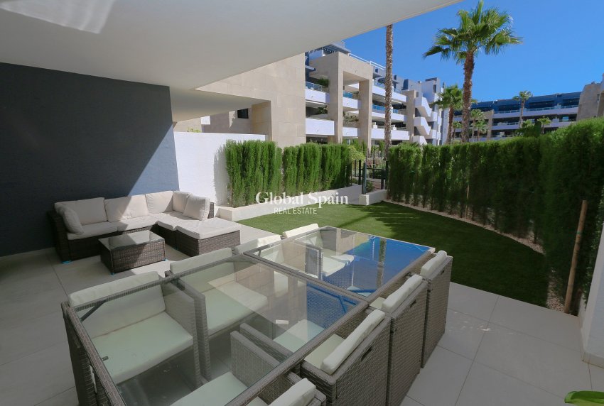 Wiederverkauf - WOHNUNG -
PLAYA FLAMENCA - Costa Blanca