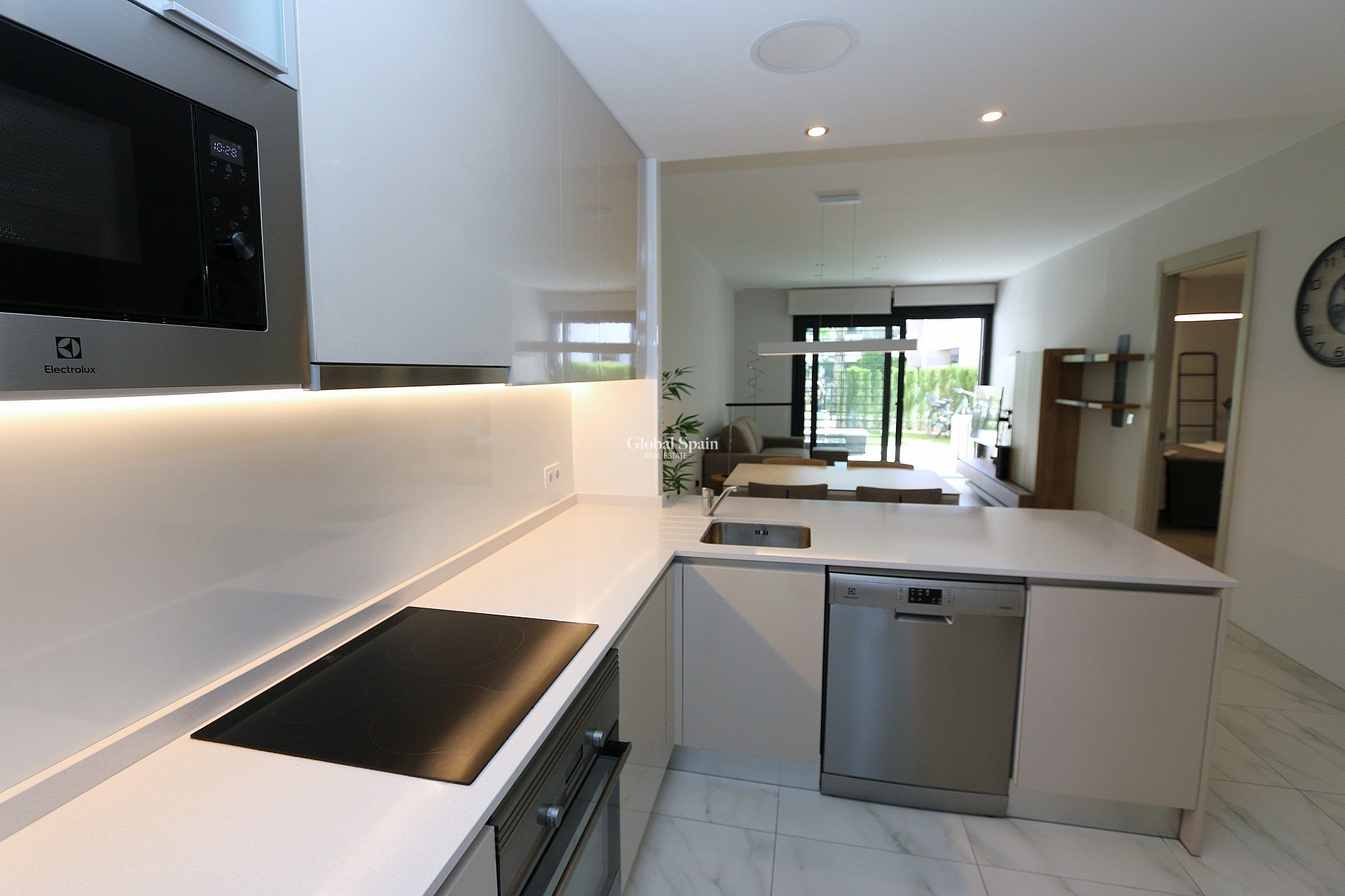Wiederverkauf - WOHNUNG -
PLAYA FLAMENCA - Costa Blanca
