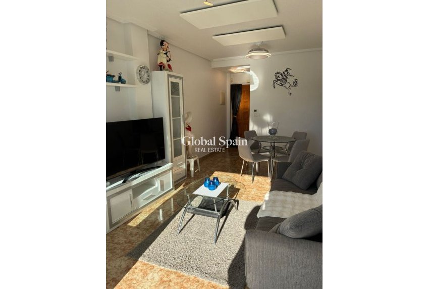 Wiederverkauf - WOHNUNG -
PUNTA PRIMA - Costa Blanca