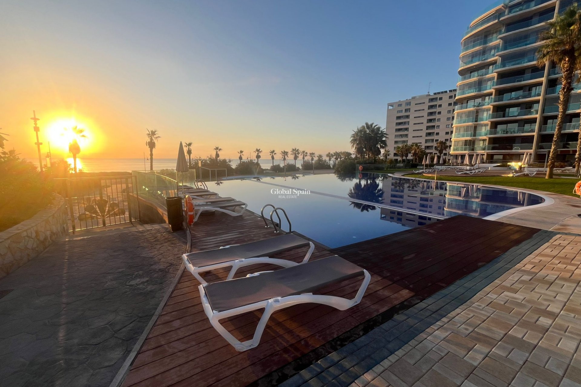 Wiederverkauf - WOHNUNG -
PUNTA PRIMA - Costa Blanca