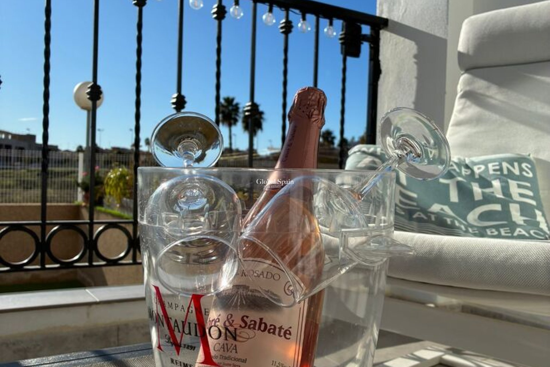 Wiederverkauf - WOHNUNG -
PUNTA PRIMA - Costa Blanca