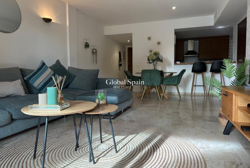 Wiederverkauf - WOHNUNG -
PUNTA PRIMA - Costa Blanca