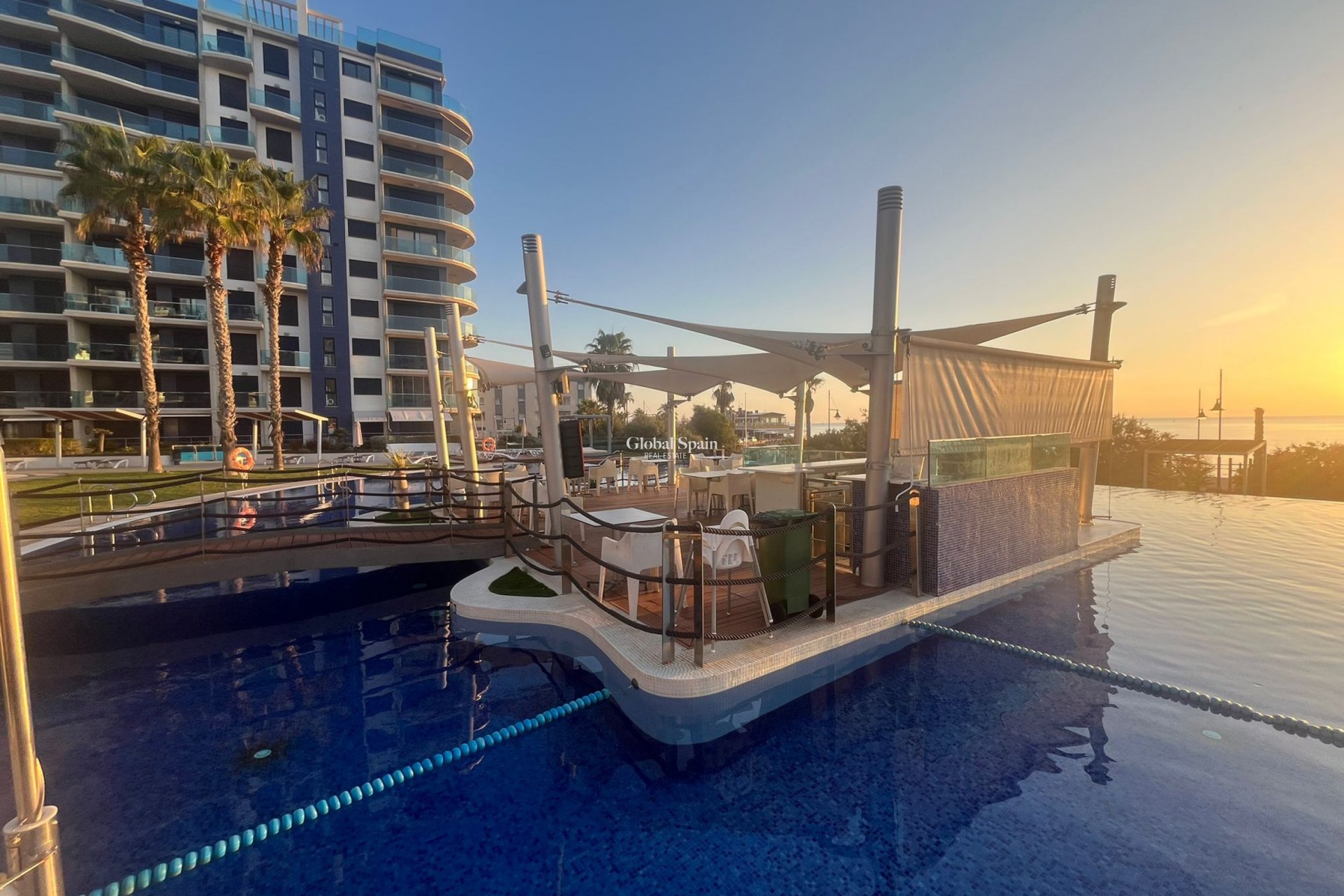 Wiederverkauf - WOHNUNG -
PUNTA PRIMA - Costa Blanca