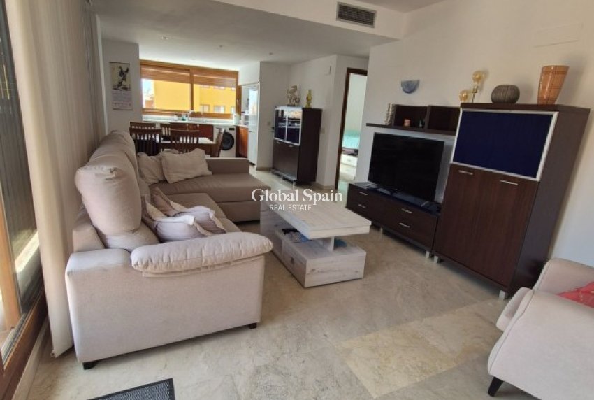 Wiederverkauf - WOHNUNG -
PUNTA PRIMA - Costa Blanca