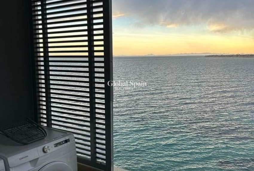 Wiederverkauf - WOHNUNG -
PUNTA PRIMA - Costa Blanca