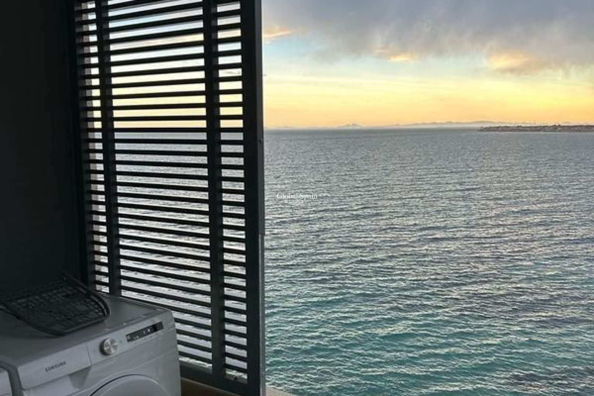 Wiederverkauf - WOHNUNG -
PUNTA PRIMA - Costa Blanca