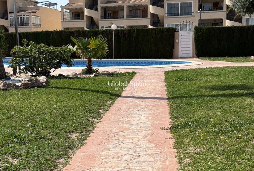 Wiederverkauf - WOHNUNG -
PUNTA PRIMA - Costa Blanca