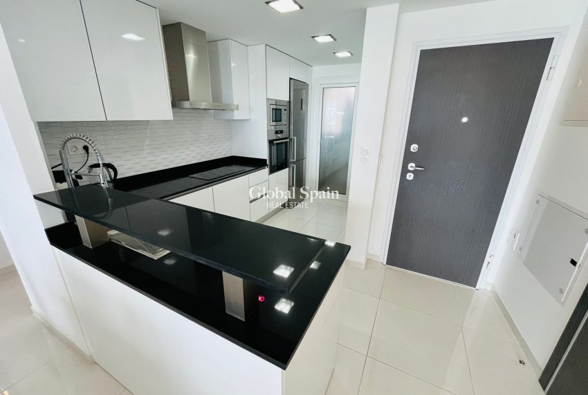 Wiederverkauf - WOHNUNG -
PUNTA PRIMA - Costa Blanca