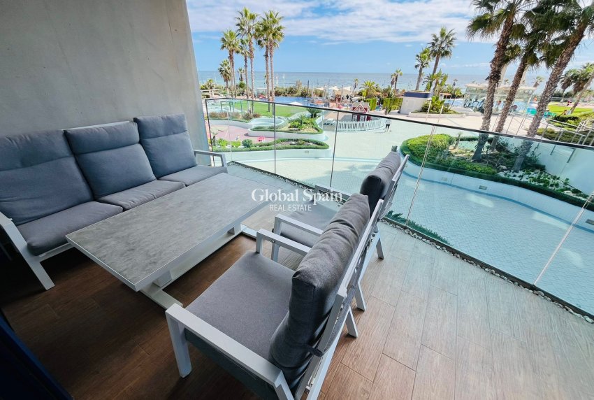 Wiederverkauf - WOHNUNG -
PUNTA PRIMA - Costa Blanca