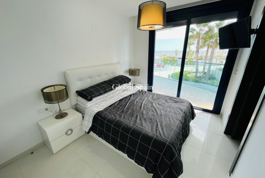 Wiederverkauf - WOHNUNG -
PUNTA PRIMA - Costa Blanca