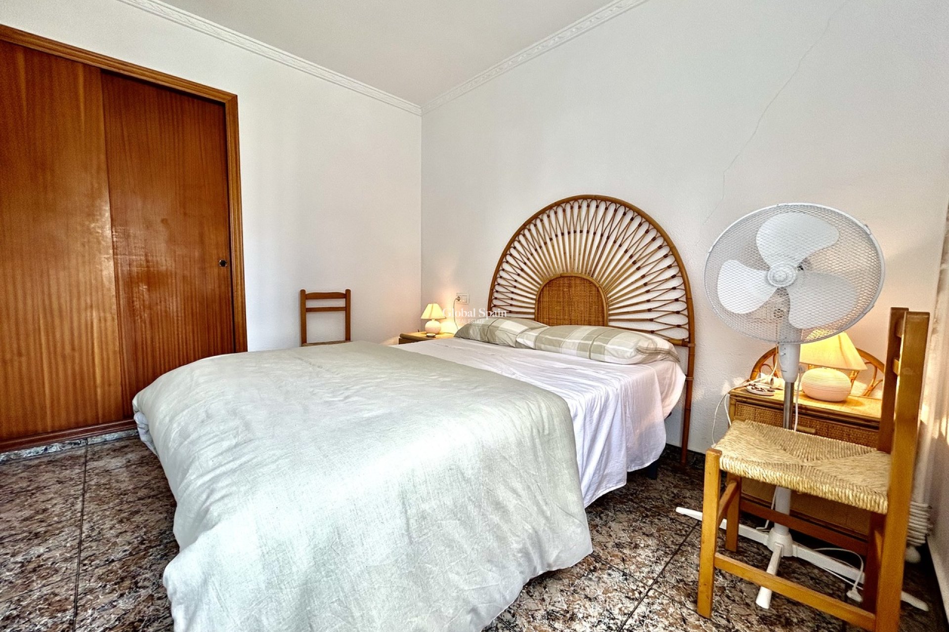Wiederverkauf - WOHNUNG -
PUNTA PRIMA - Costa Blanca