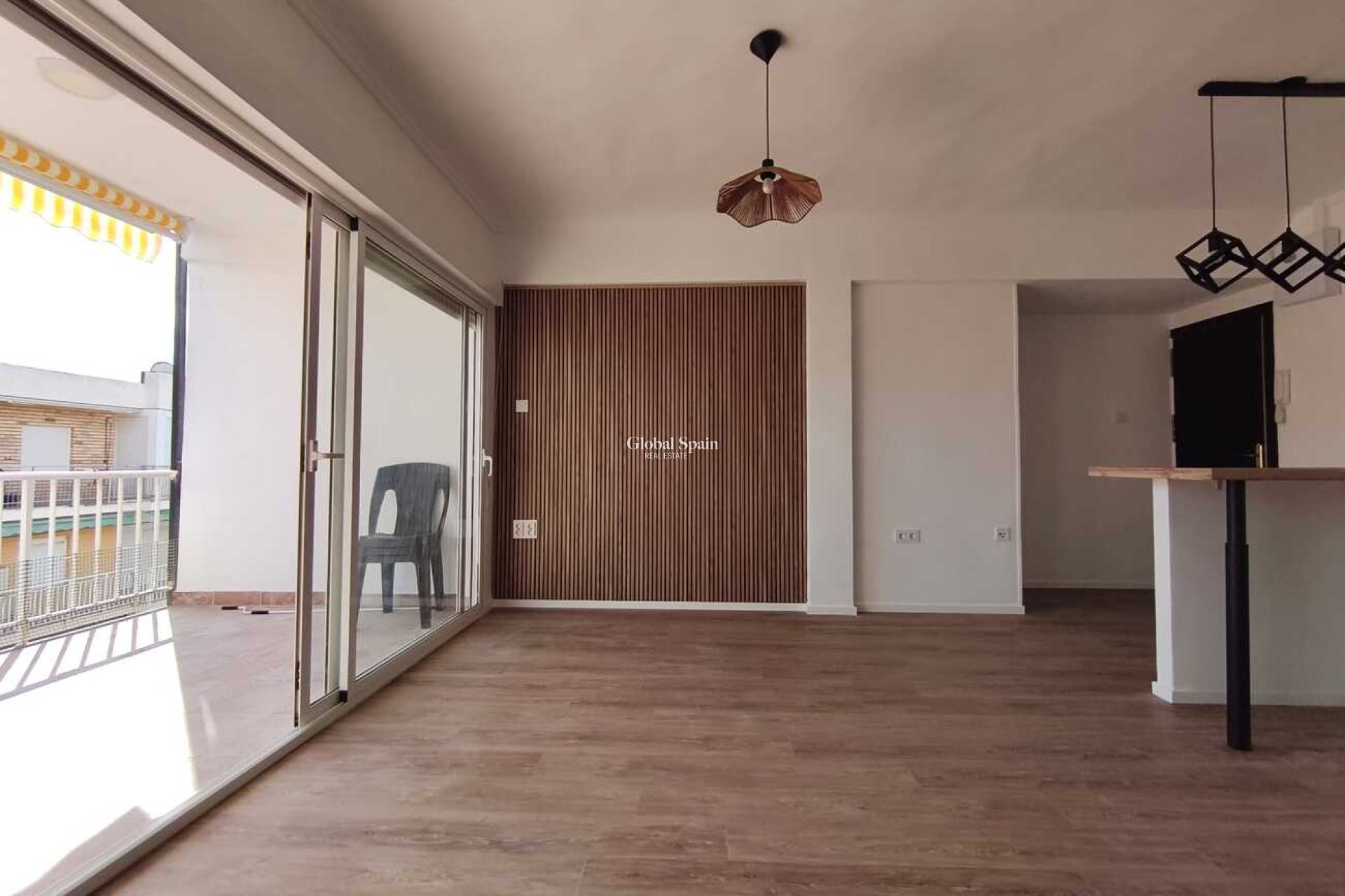 Wiederverkauf - WOHNUNG -
PUNTA PRIMA - Costa Blanca