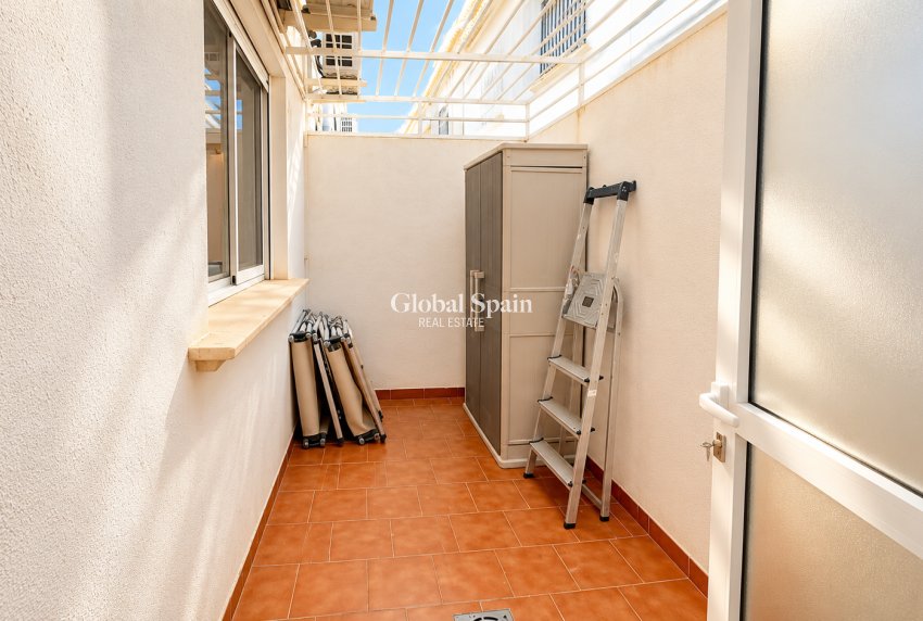 Wiederverkauf - WOHNUNG -
PUNTA PRIMA - Costa Blanca