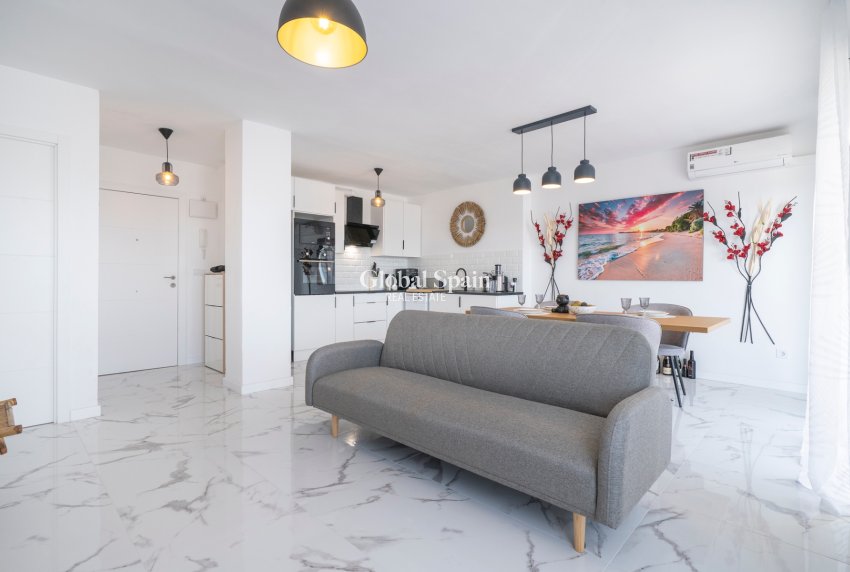 Wiederverkauf - WOHNUNG -
PUNTA PRIMA