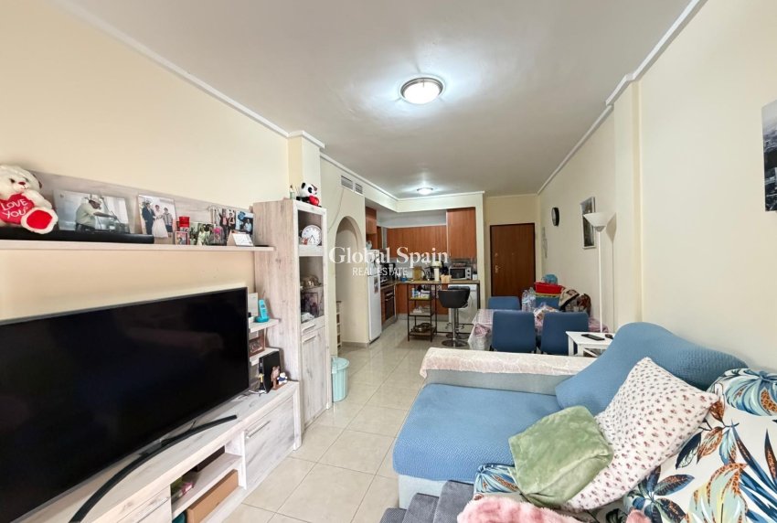 Wiederverkauf - WOHNUNG -
ROJALES - Doña Pepa