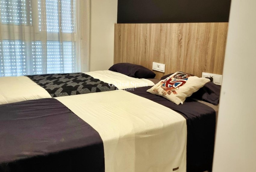 Wiederverkauf - WOHNUNG -
ROJALES - Inland