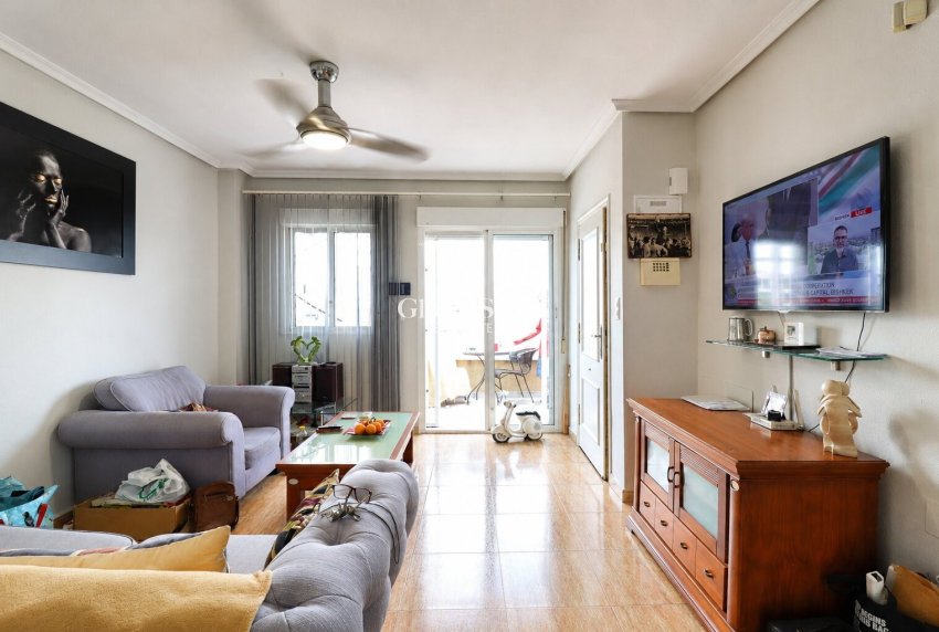 Wiederverkauf - WOHNUNG -
ROJALES - Los Palacios