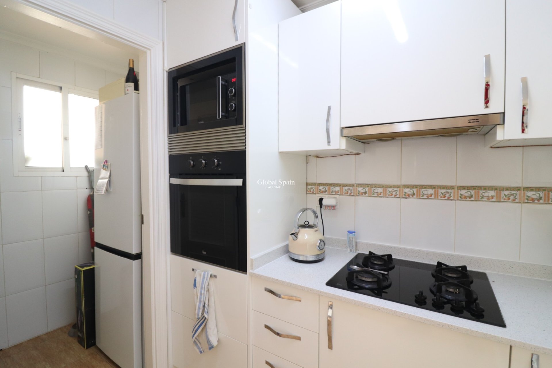 Wiederverkauf - WOHNUNG -
ROJALES - Los Palacios