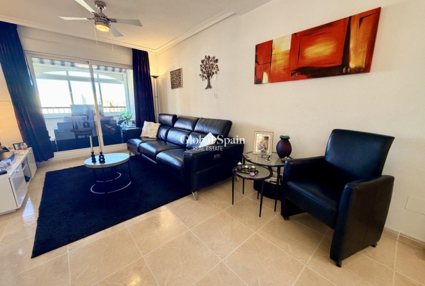 Wiederverkauf - WOHNUNG -
SAN FULGENCIO - Costa Blanca