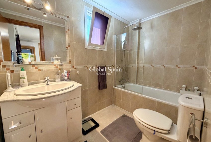 Wiederverkauf - WOHNUNG -
SAN FULGENCIO - Costa Blanca