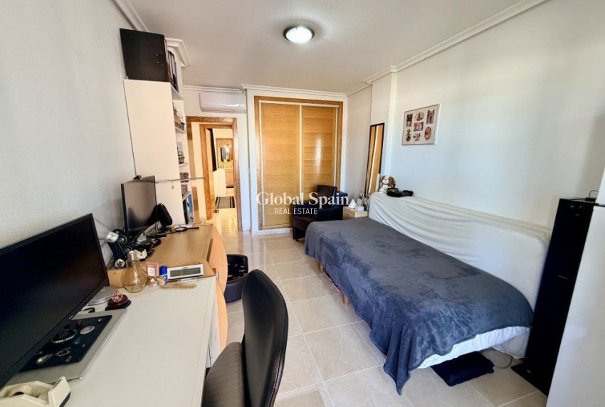 Wiederverkauf - WOHNUNG -
SAN FULGENCIO - Costa Blanca