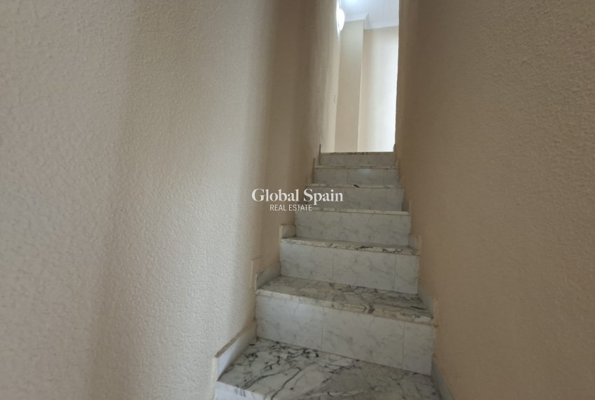 Wiederverkauf - WOHNUNG -
SAN FULGENCIO - Costa Blanca
