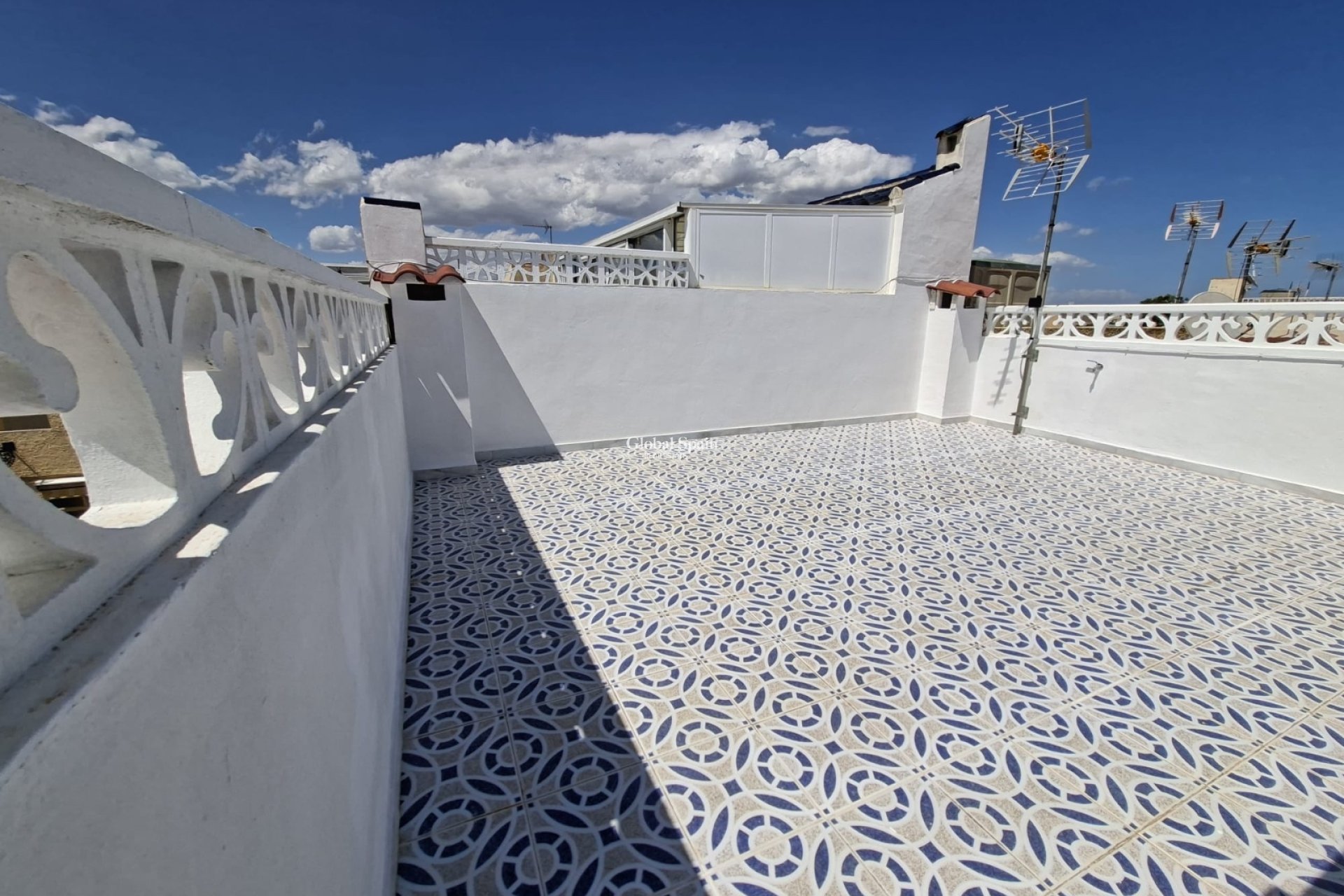 Wiederverkauf - WOHNUNG -
SAN FULGENCIO - Costa Blanca