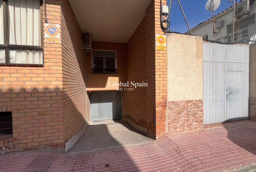 Wiederverkauf - WOHNUNG -
SAN FULGENCIO - San Fulgencio Pueblo