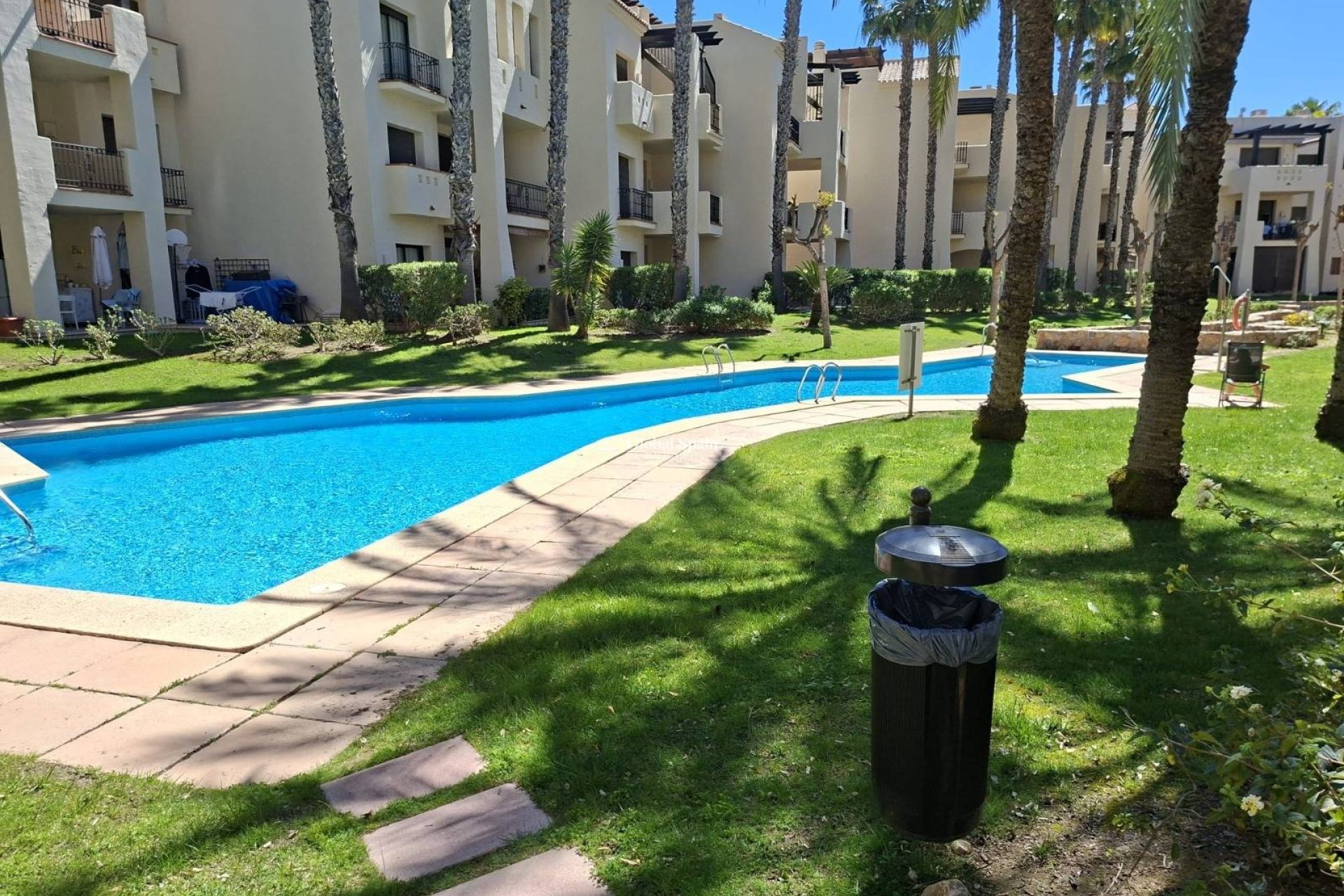 Wiederverkauf - WOHNUNG -
SAN JAVIER - Roda