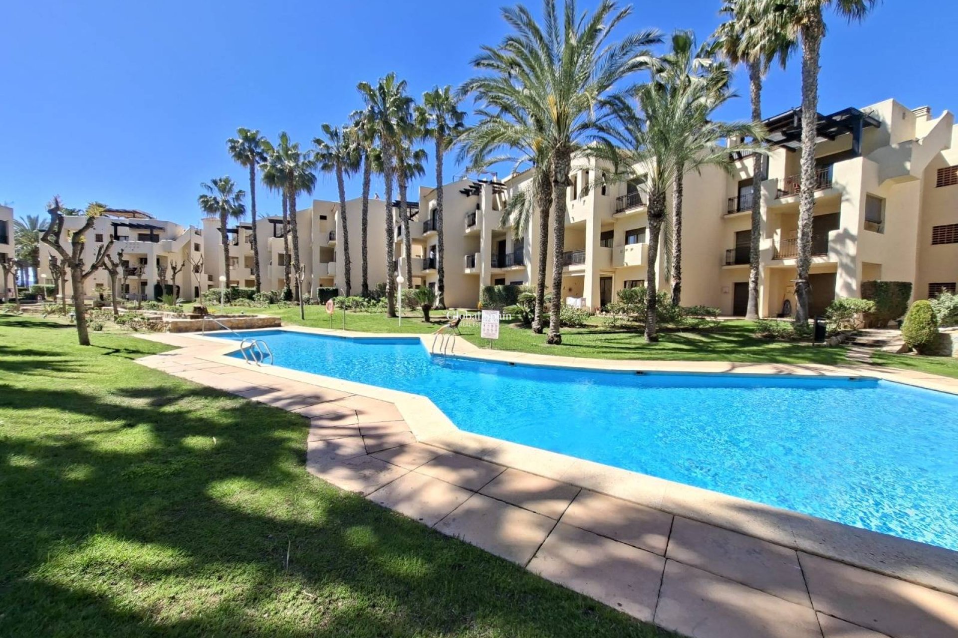 Wiederverkauf - WOHNUNG -
SAN JAVIER - Roda