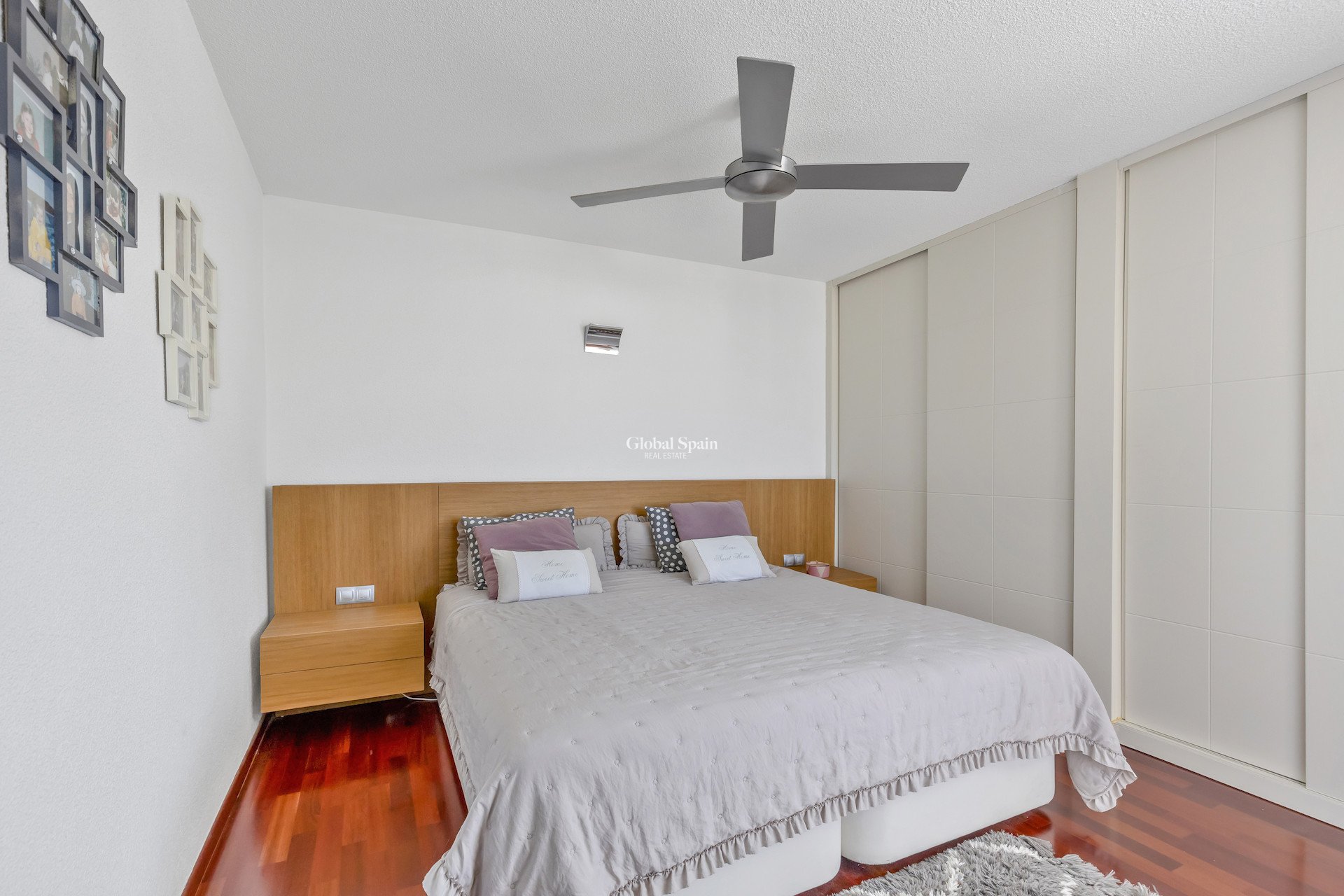 Wiederverkauf - WOHNUNG -
SAN JUAN DE ALICANTE - Costa Blanca