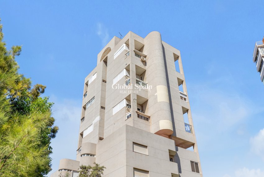 Wiederverkauf - WOHNUNG -
SAN JUAN DE ALICANTE - Costa Blanca