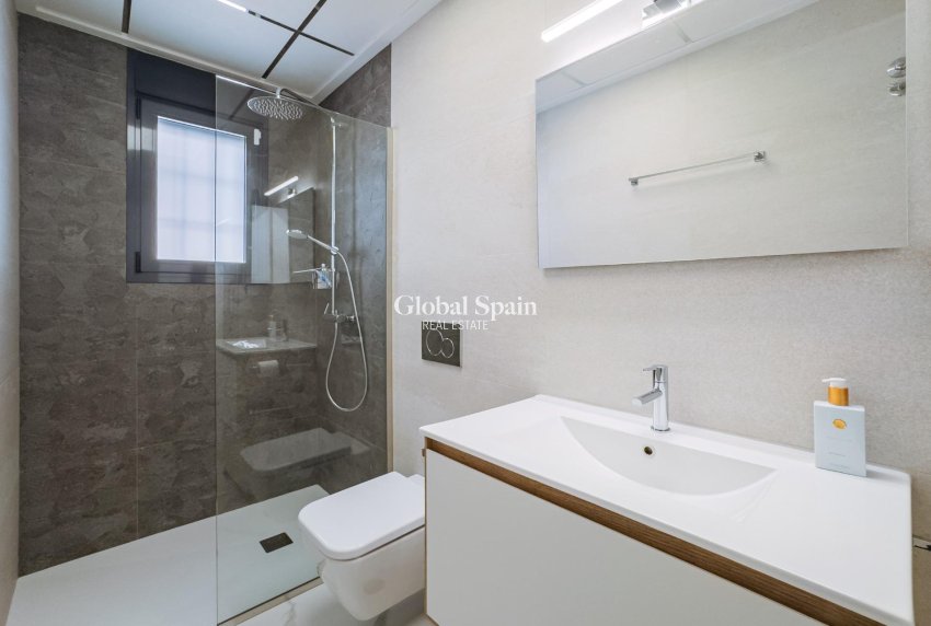 Wiederverkauf - WOHNUNG -
SAN MIGUEL DE SALINAS - Bellavista