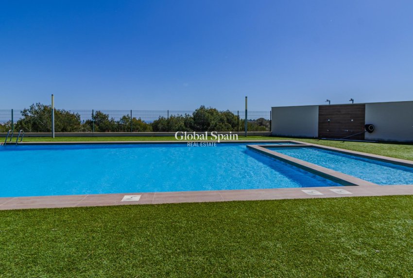 Wiederverkauf - WOHNUNG -
SAN MIGUEL DE SALINAS - Bellavista