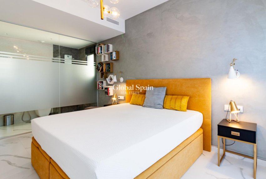 Wiederverkauf - WOHNUNG -
SAN MIGUEL DE SALINAS - Bellavista