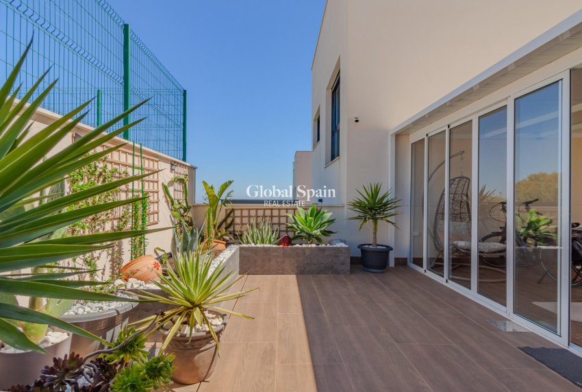 Wiederverkauf - WOHNUNG -
SAN MIGUEL DE SALINAS - Bellavista