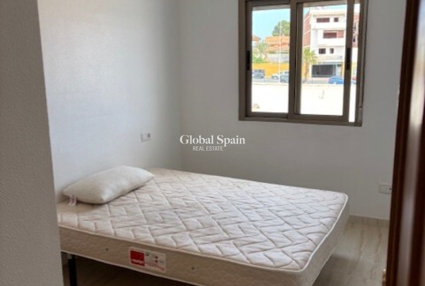 Wiederverkauf - WOHNUNG -
SAN MIGUEL DE SALINAS - Costa Blanca