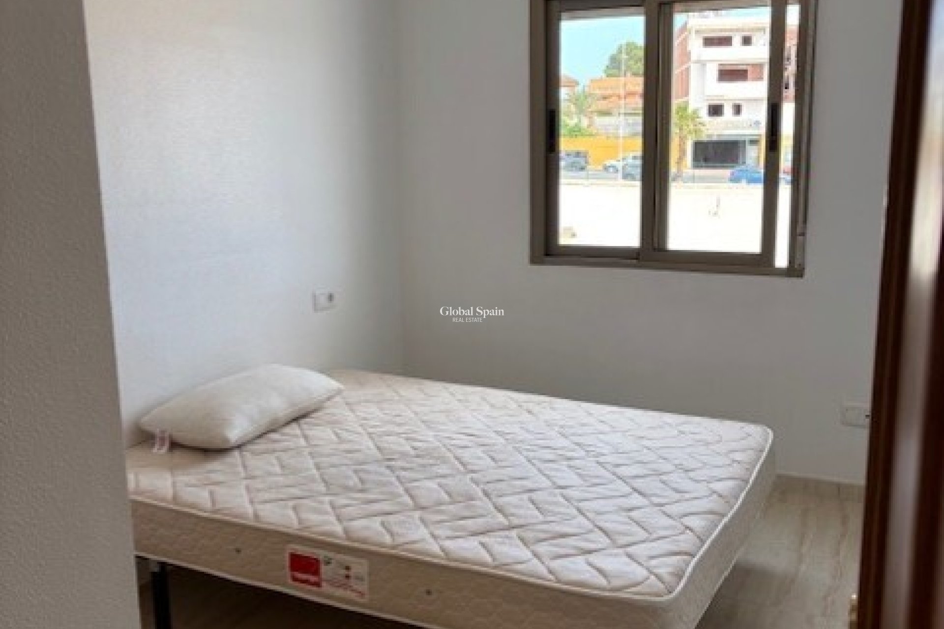 Wiederverkauf - WOHNUNG -
SAN MIGUEL DE SALINAS - Costa Blanca