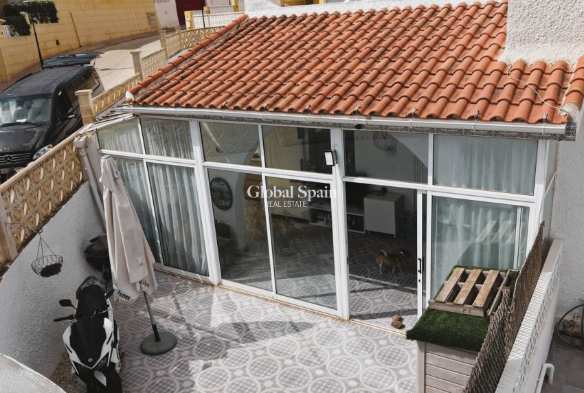 Wiederverkauf - WOHNUNG -
SAN MIGUEL DE SALINAS - Costa Blanca
