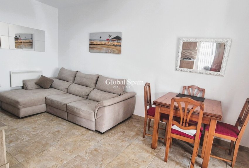 Wiederverkauf - WOHNUNG -
SAN MIGUEL DE SALINAS - Costa Blanca